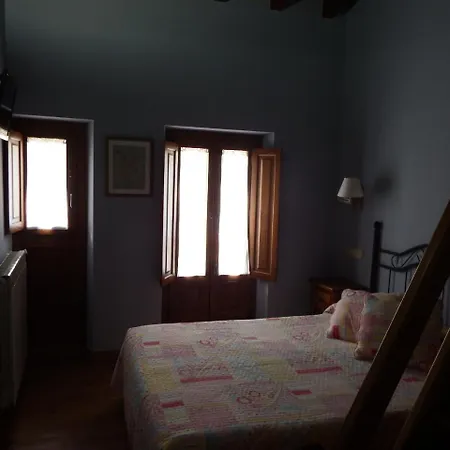 호텔 La Casuca Del Esbardu Vilde